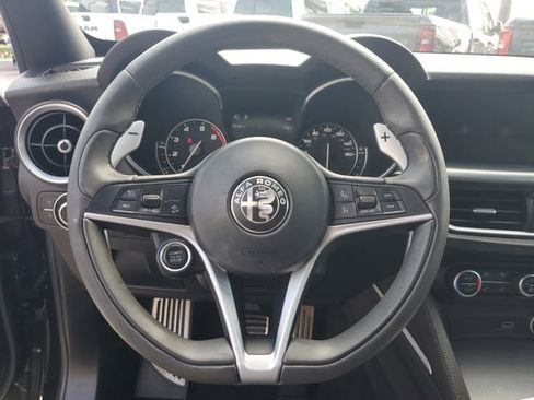 Used 2018 Alfa Romeo Stelvio Ti Sport AWD/4WD image 30