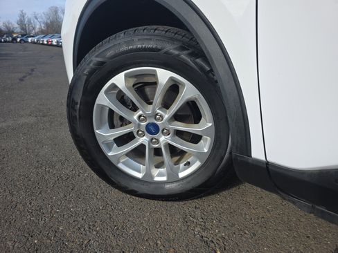 Certified 2022 Ford Escape SE w/ Cold Weather Package image 13