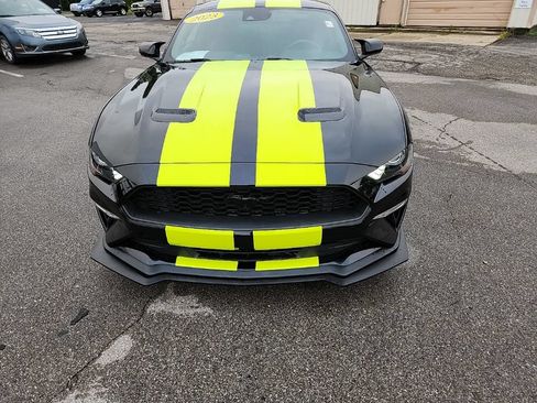 Used 2023 Ford Mustang Coupe RWD image 10