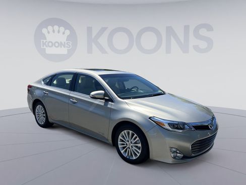Used 2014 Toyota Avalon XLE Touring FWD image 10