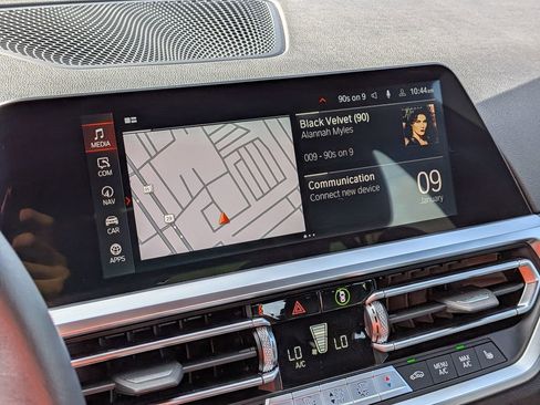 Used 2022 BMW 330i Sedan w/ Driving Assistance Package image 23