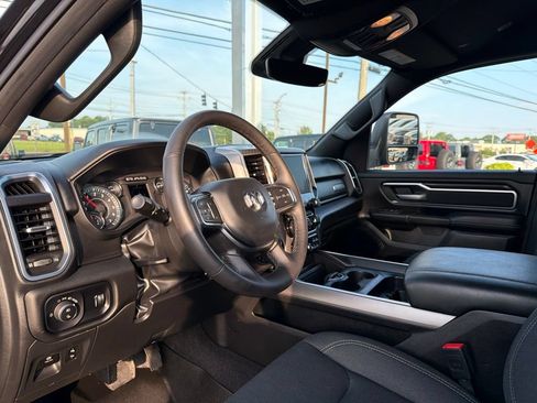 Used 2025 RAM 1500 Big Horn AWD/4WD image 30
