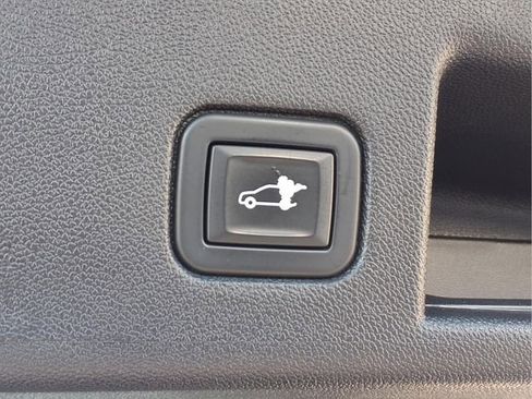 Certified 2020 Chevrolet Equinox LT AWD/4WD image 23