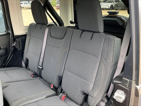 Used 2025 Jeep Wrangler Sport S image 20