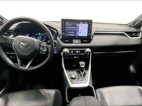 Used 2022 Toyota RAV4 XSE AWD/4WD image 17