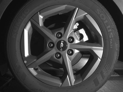 Used 2025 Kia K4 LXS image 14