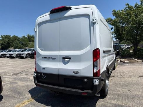 New 2026 Ford Transit 250 148 Medium Roof Extended AWD image 3