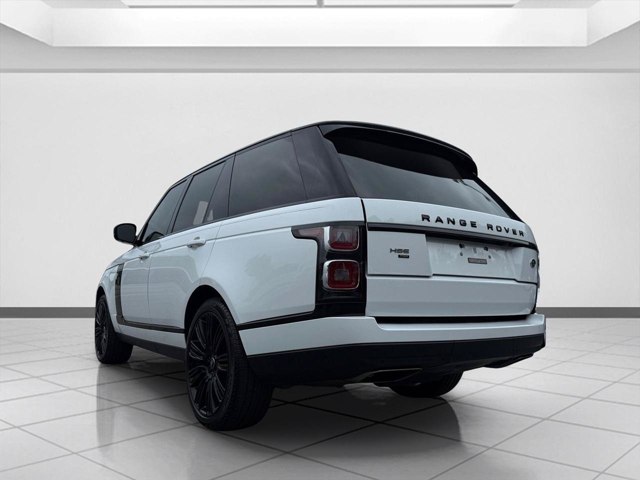 Used 2021 Land Rover Range Rover P525 Westminster Edition AWD/4WD image 3