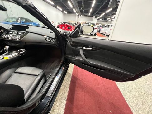 Used 2015 BMW Z4 sDrive35is image 33