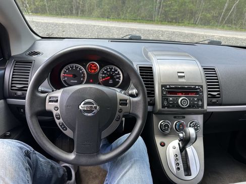 Used 2012 Nissan Sentra 2.0 S FWD image 11