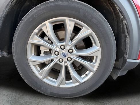 Used 2023 Ford Explorer Limited image 27