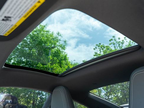 Certified 2024 Porsche 911 Carrera 4 GTS AWD/4WD image 32