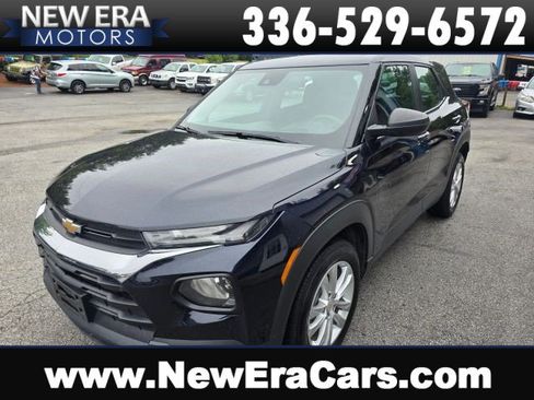 Used 2021 Chevrolet TrailBlazer LS FWD image 1