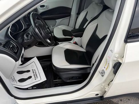 Used 2020 Jeep Compass Limited FWD image 11
