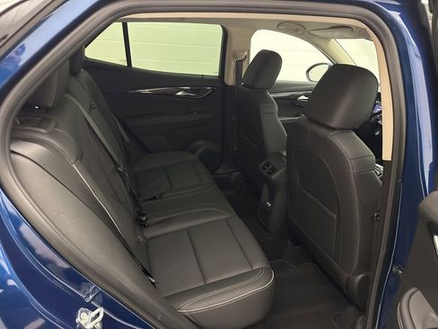 Used 2023 Buick Envision Essence image 41