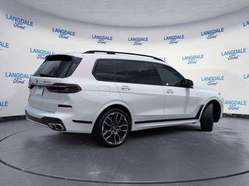 Used 2025 BMW X7 M60i AWD/4WD image 4