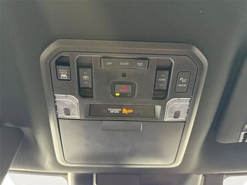 Used 2024 Toyota Tundra Platinum image 23