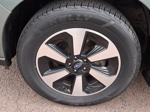 Used 2018 Subaru Forester 2.5i Premium w/ Protection Package #1 AWD/4WD image 28