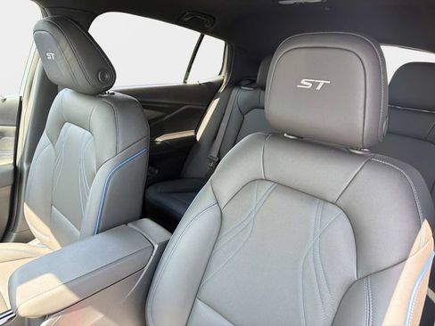 New 2026 Buick Envista Sport Touring w/ Convenience I Package FWD image 20