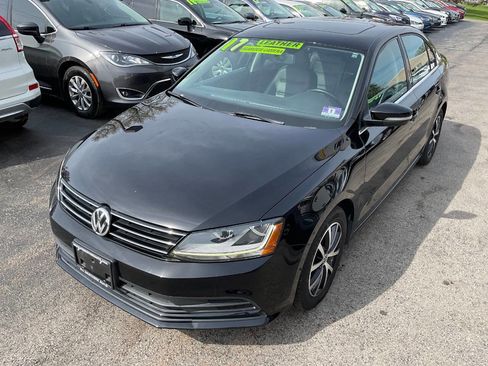 Used 2017 Volkswagen Jetta SE FWD image 6