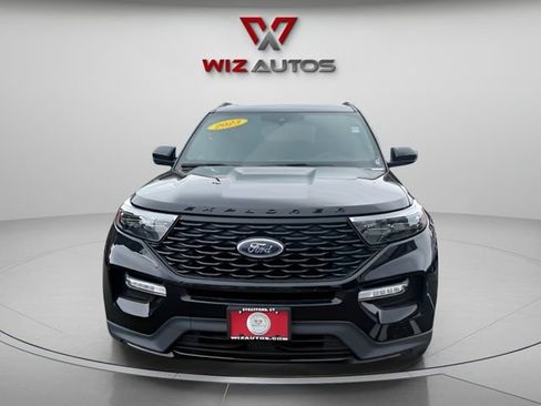 Used 2023 Ford Explorer ST-Line AWD/4WD image 8
