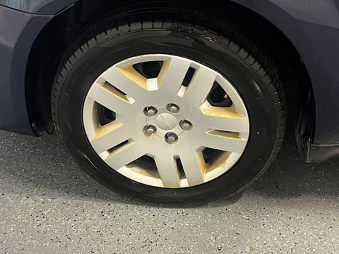 Used 2014 Dodge Avenger SE FWD image 9