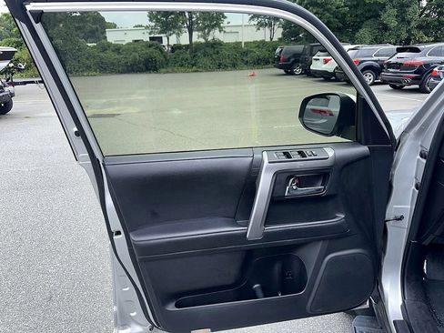 Used 2022 Toyota 4Runner SR5 Premium AWD/4WD image 14