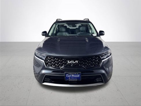 Used 2023 Kia Sorento SX Prestige image 3