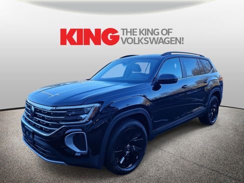 New 2026 Volkswagen Atlas SE image 8