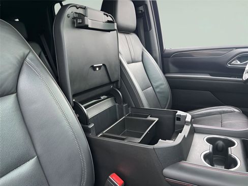 Used 2021 Chevrolet Tahoe RST image 38