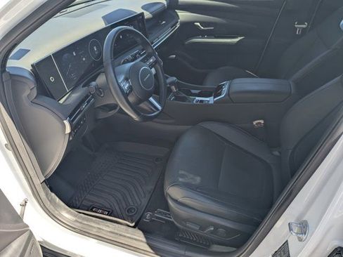 Used 2025 Hyundai Santa Cruz Limited AWD/4WD image 9