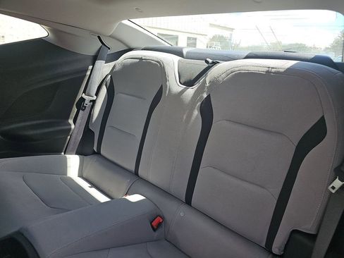 Used 2023 Chevrolet Camaro LT w/ Technology Package image 5