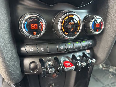 Used 2021 MINI Cooper S w/ 6.5" Touchscreen Package image 26