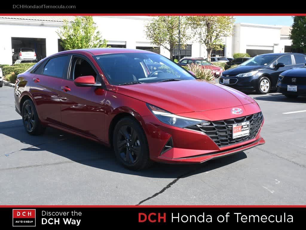 Used 2023 Hyundai Elantra SEL FWD image 3