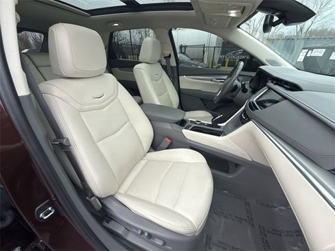 Used 2023 Cadillac XT5 Premium Luxury image 24