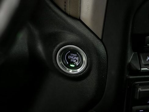 Used 2021 Chevrolet Silverado 1500 High Country image 19