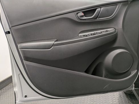 Certified 2023 Hyundai Kona SEL AWD/4WD image 8