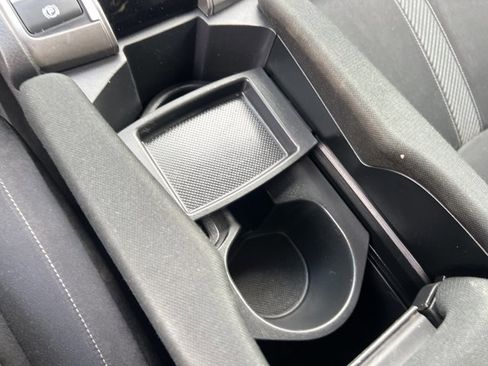 Used 2018 Honda Civic EX image 32