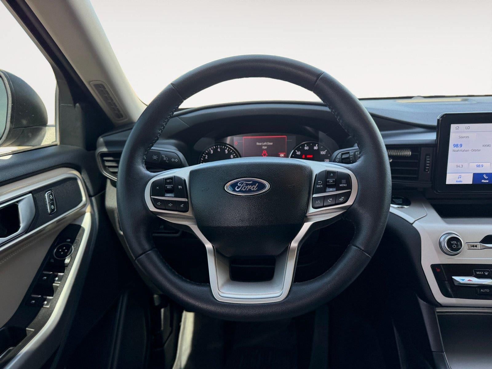 Certified 2024 Ford Explorer XLT w/ Class IV Trailer Tow Package AWD/4WD image 12