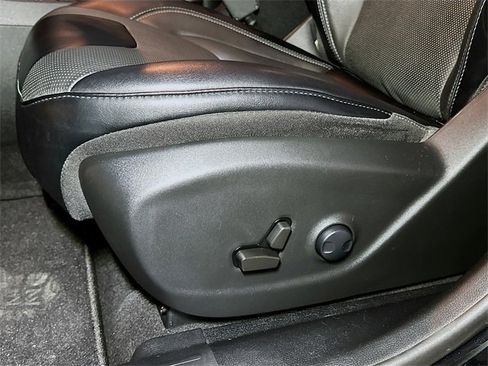 Used 2022 Jeep Cherokee Latitude Lux image 16