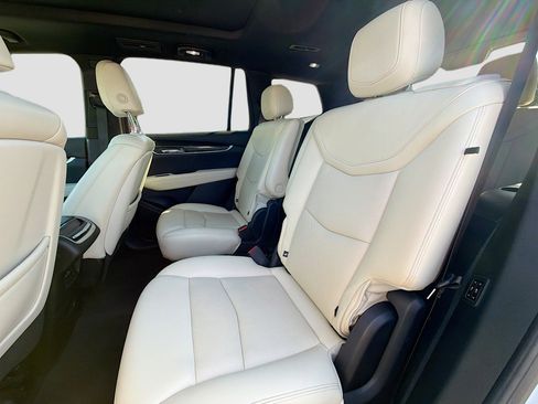 Used 2021 Cadillac XT6 Sport image 23