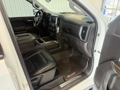 Used 2022 Chevrolet Silverado 1500 LT Trail Boss w/ LPO, Dark Essentials Package AWD/4WD image 26