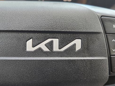 Used 2026 Kia Sportage EX FWD image 27