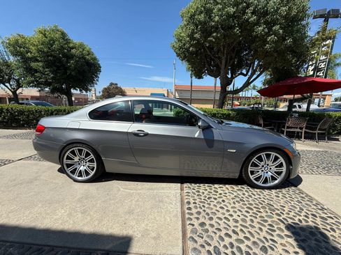Used 2007 BMW 335i Coupe RWD image 4