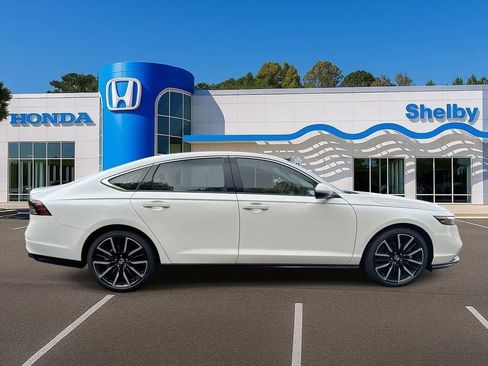 New 2025 Honda Accord Touring image 8