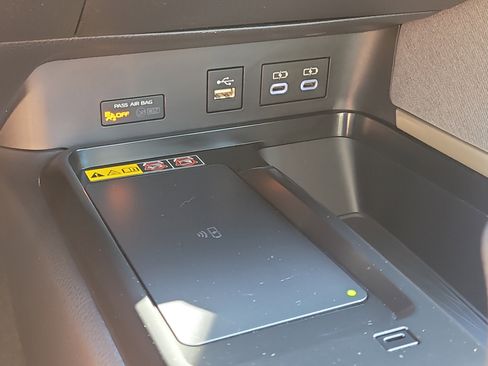 Certified 2025 Toyota Camry LE image 24