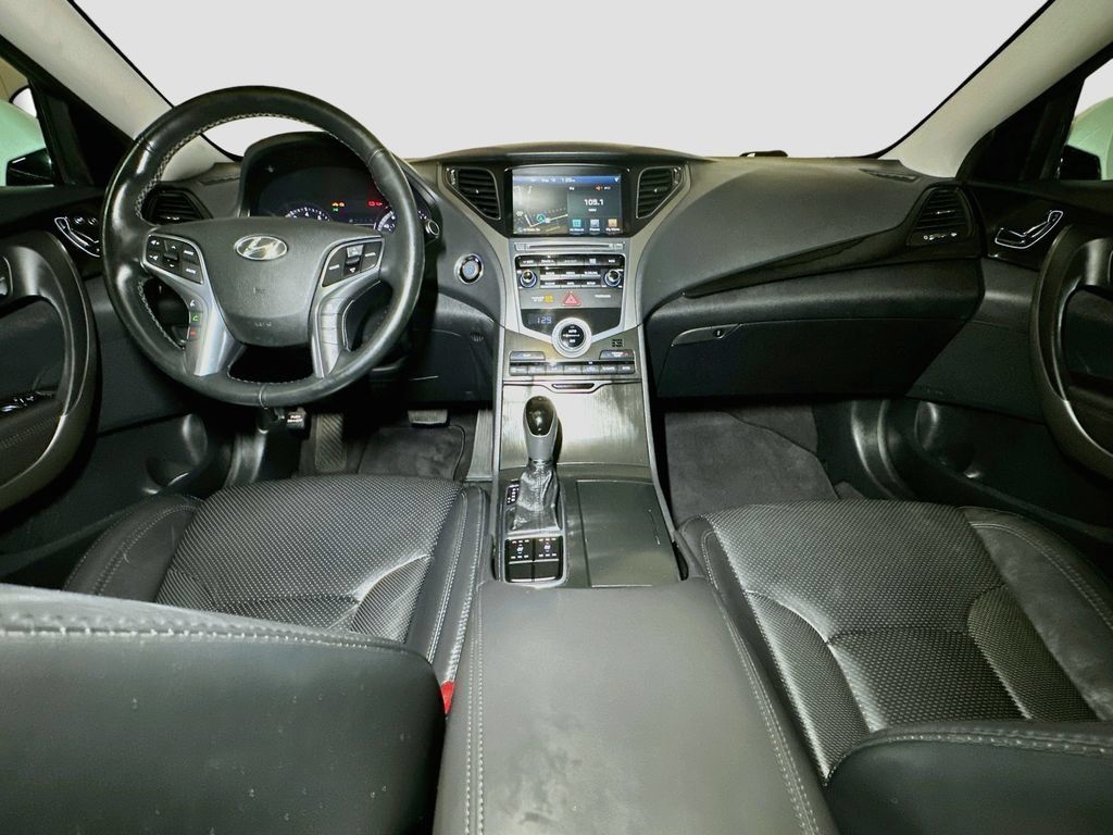 Used 2017 Hyundai Azera FWD image 9