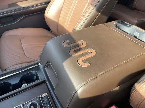 Used 2024 Ford Expedition Max King Ranch image 21