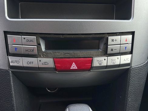 Used 2010 Subaru Outback 2.5i Limited w/ Popular Equipment Group 2A image 29