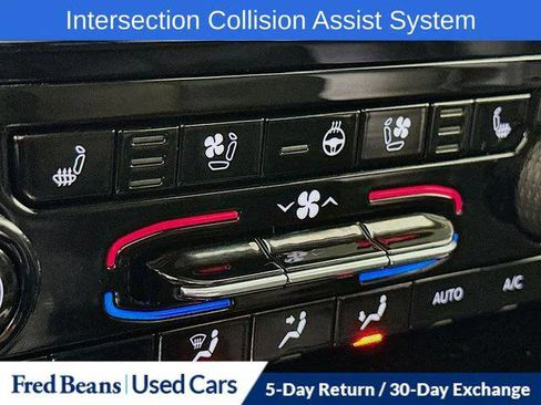 Certified 2024 Jeep Grand Cherokee Limited w/ Luxury Tech Group II image 22